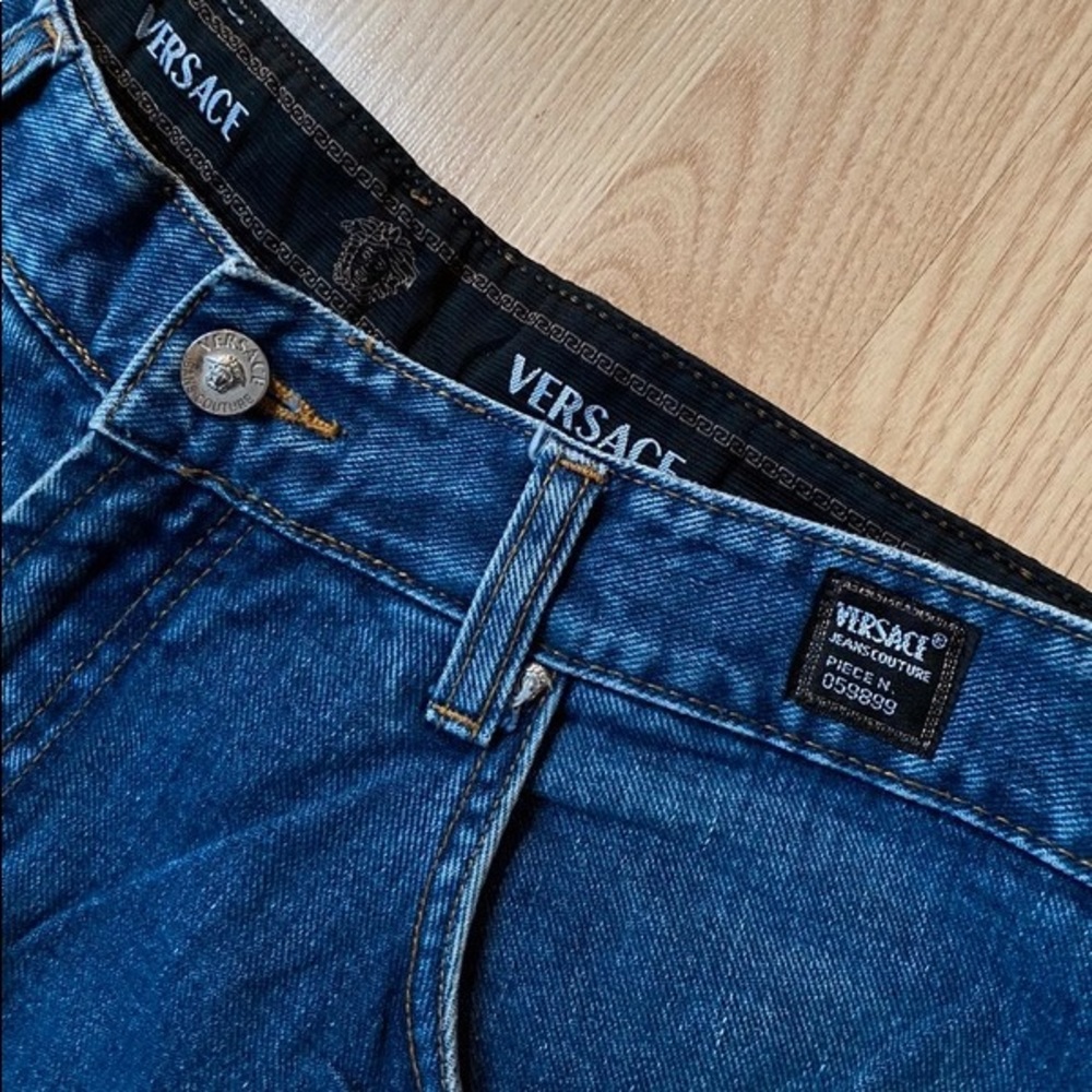 versace jeans - Picture 4 of 6